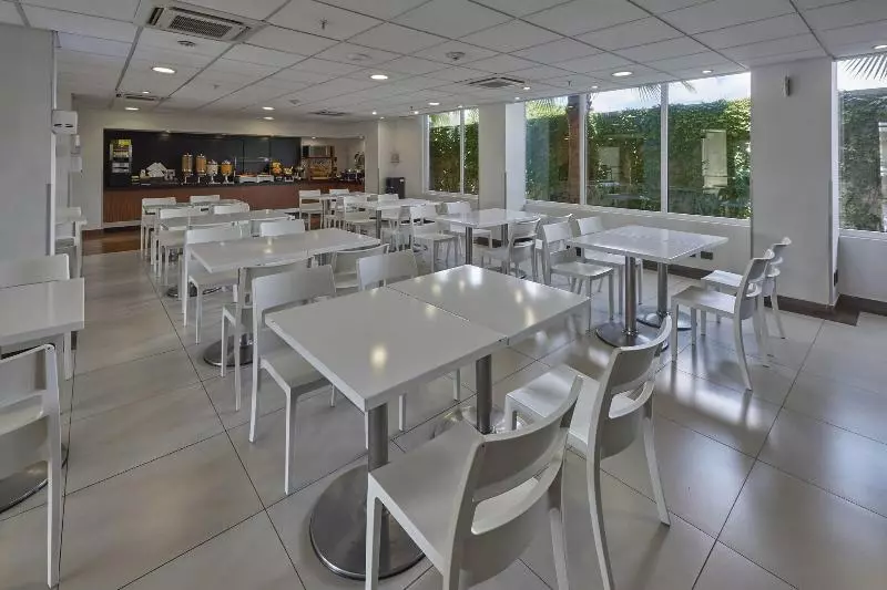 Hotelli City Express By Marriott Chetumal