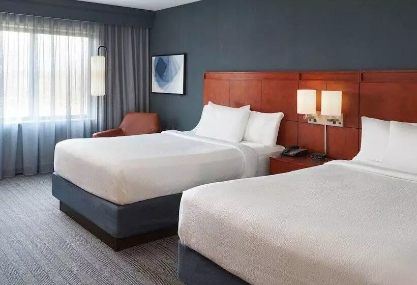 Отель Courtyard By Marriott Glassboro Rowan University