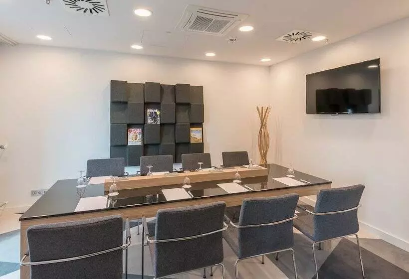 酒店 Holiday Inn Express And Suites Schulenburg, An Ihg