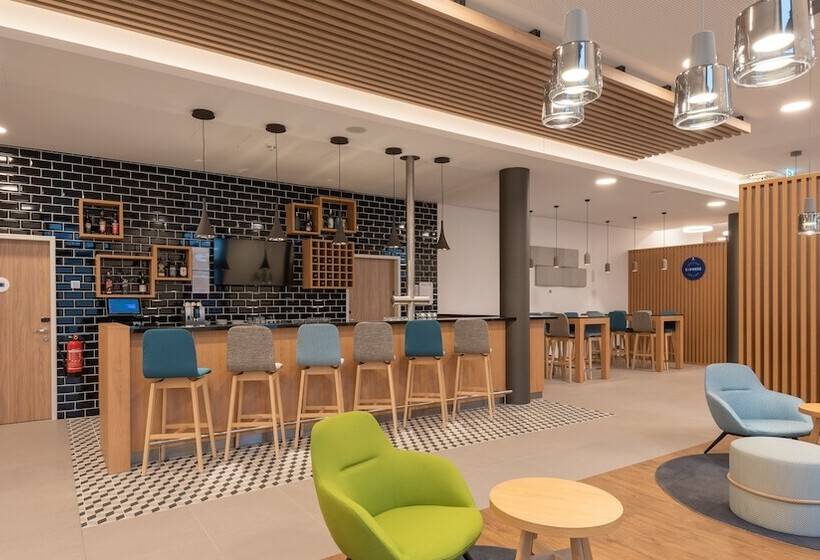 בית מלון כפרי Holiday Inn Express And Suites Schulenburg, An Ihg