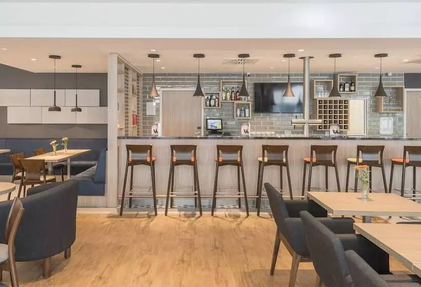 酒店 Holiday Inn Express And Suites Schulenburg, An Ihg