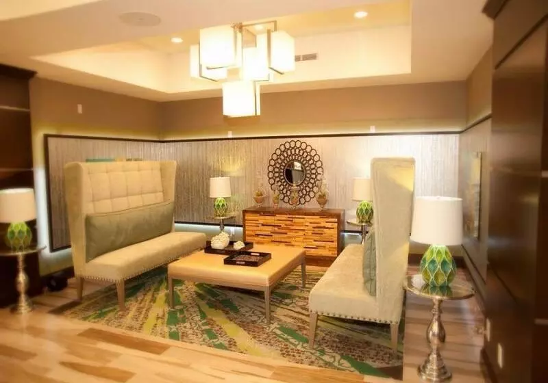 酒店 Holiday Inn Express And Suites Schulenburg, An Ihg