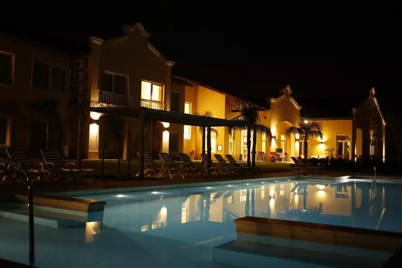 호텔 Howard Johnson Trenque Lauquen