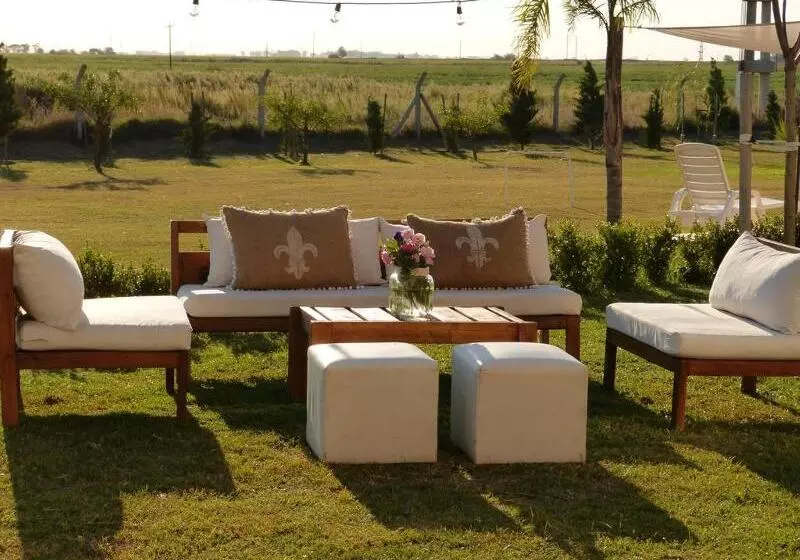 호텔 Howard Johnson Trenque Lauquen