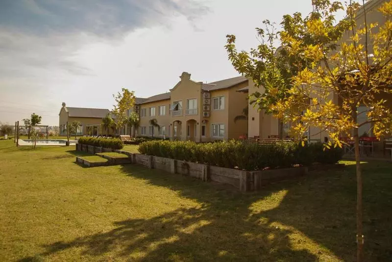 호텔 Howard Johnson Trenque Lauquen