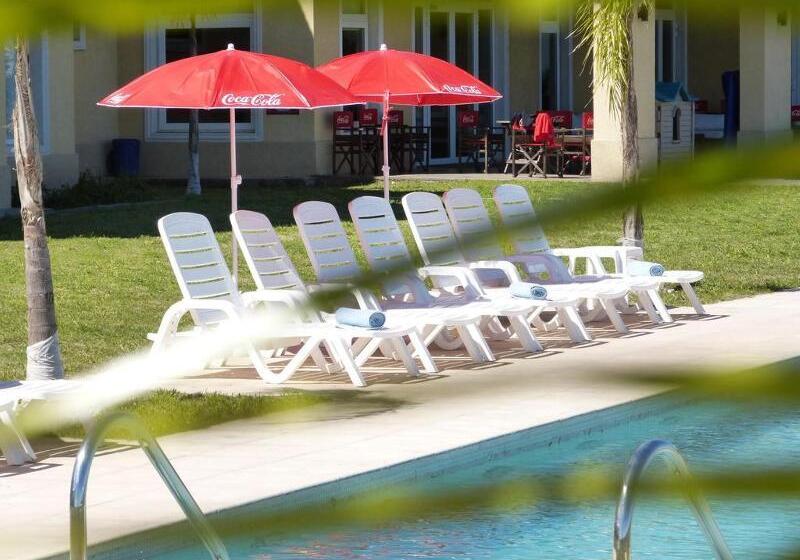 Hotel Howard Johnson Trenque Lauquen