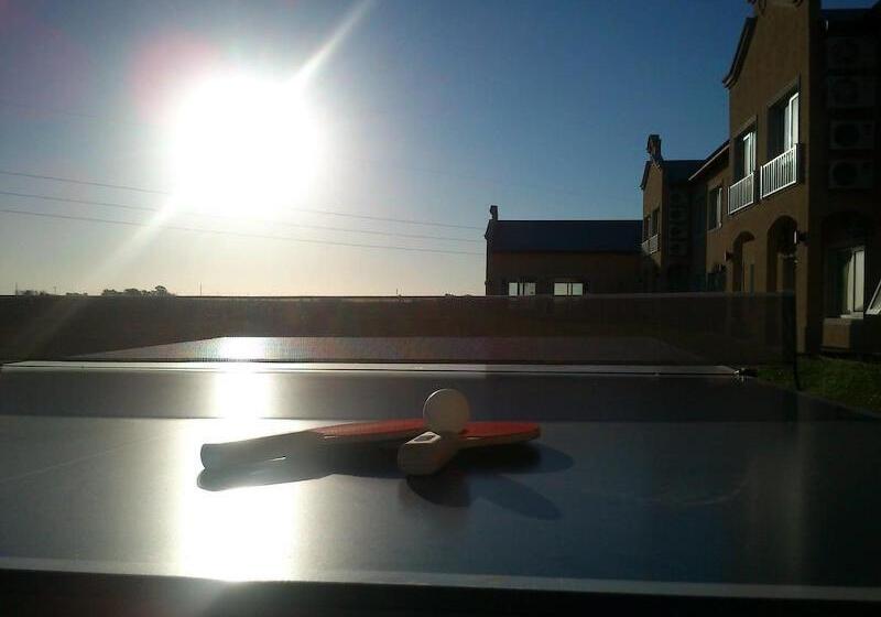 Hotel Howard Johnson Trenque Lauquen