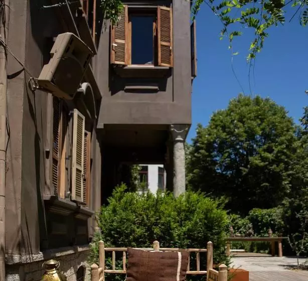 בית מלון כפרי Life Gallery