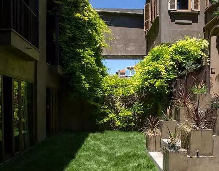 בית מלון כפרי Life Gallery