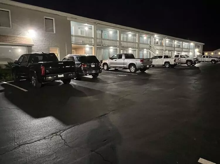 ホテル Oceanview Inn  Emerald Isle