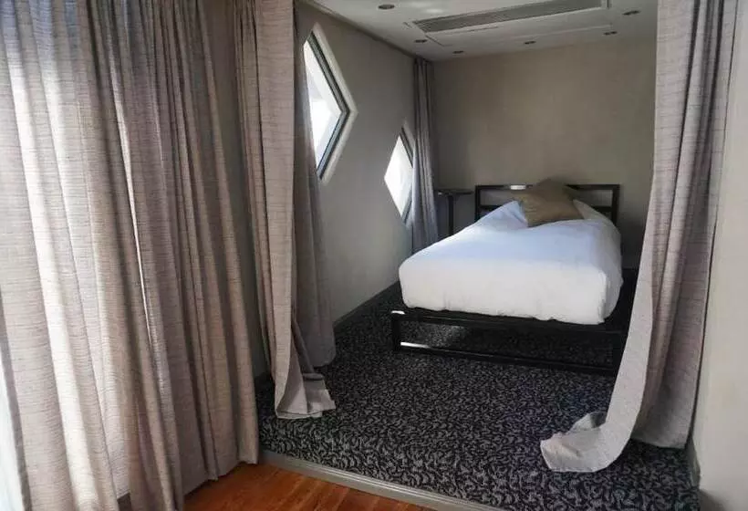 Prodeo Hotel + Lounge