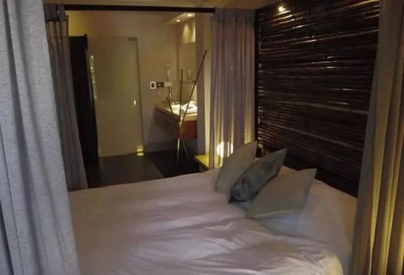 Prodeo Hotel + Lounge