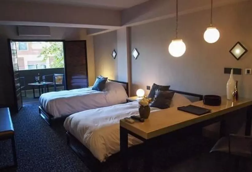 Prodeo Hotel + Lounge