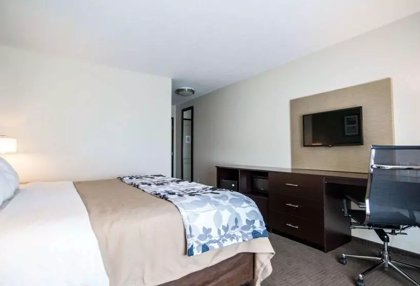 هتل Sleep Inn & Suites Garden City