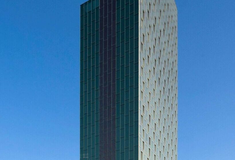 Отель The Level At Melia Barcelona Sky