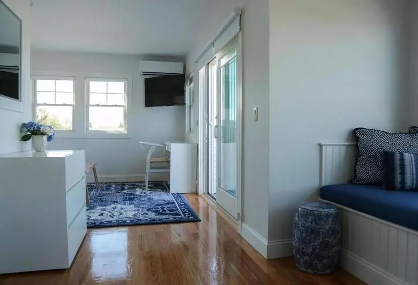 ホテル The Sea Breeze Inn