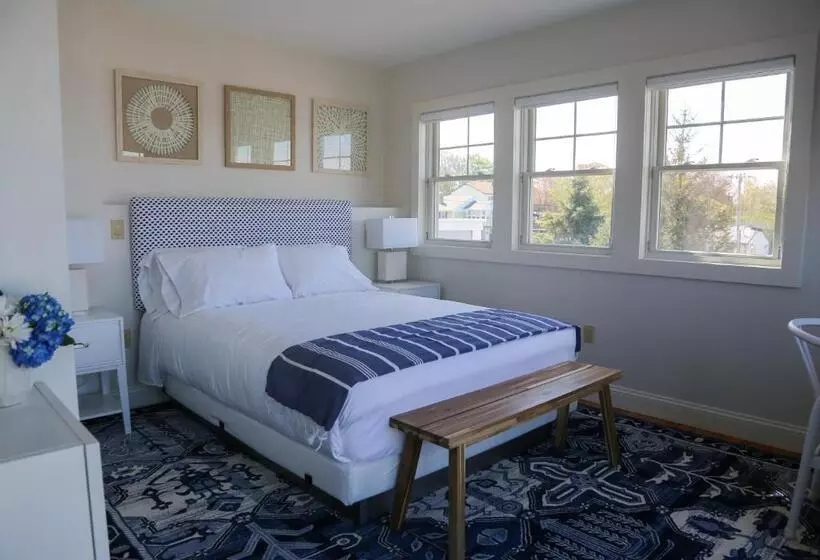 ホテル The Sea Breeze Inn