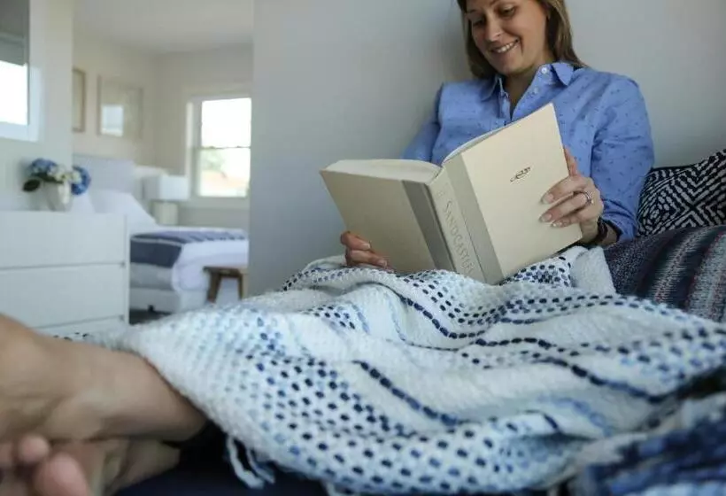 ホテル The Sea Breeze Inn