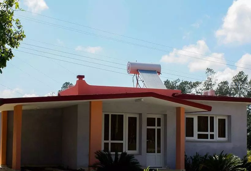 Hotelli Villa Caburní