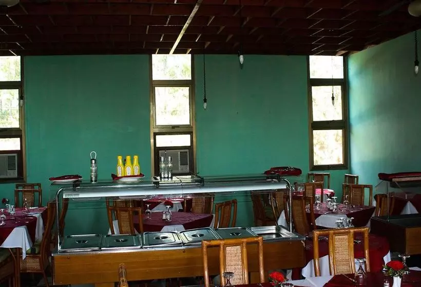 Hotelli Villa Caburní