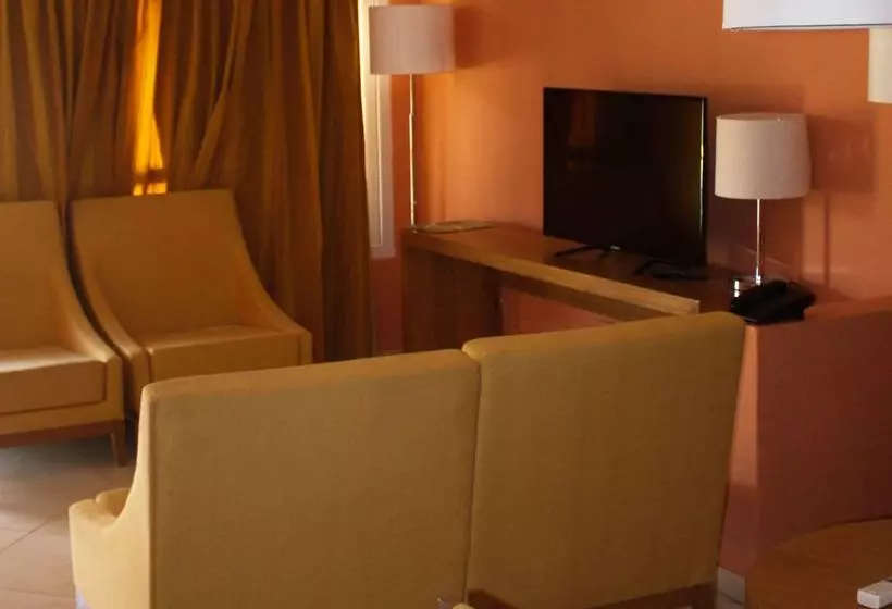 Hotelli Villa Caburní