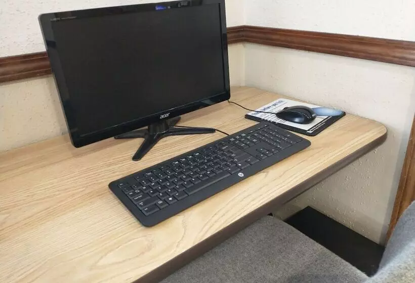 モーテル Dutton Inn