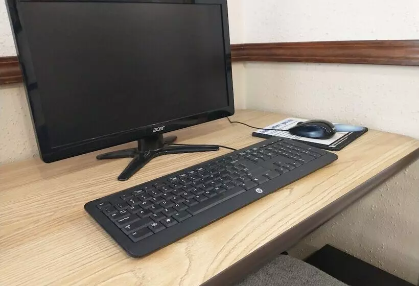 モーテル Dutton Inn