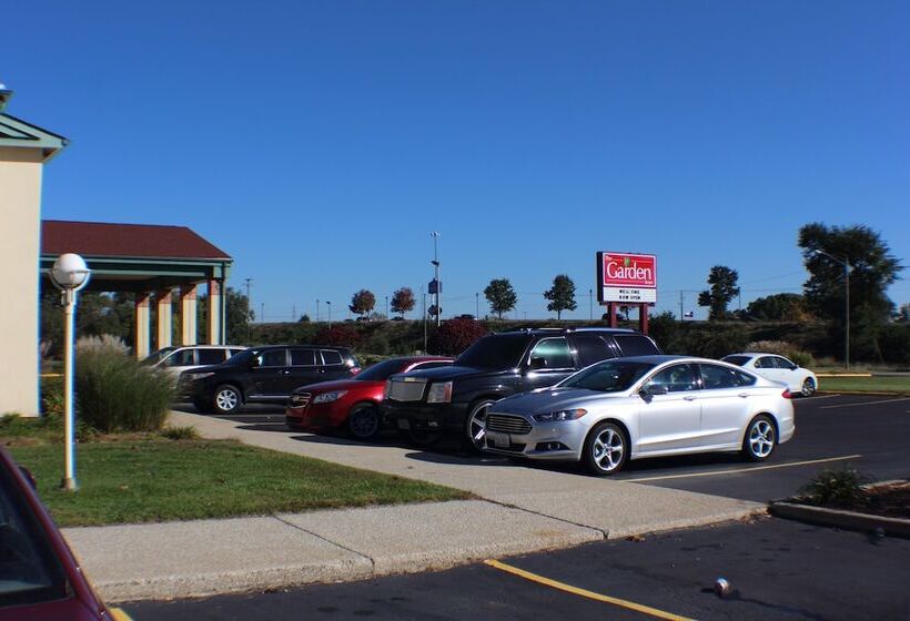 فندق على الطريق The Garden Inn