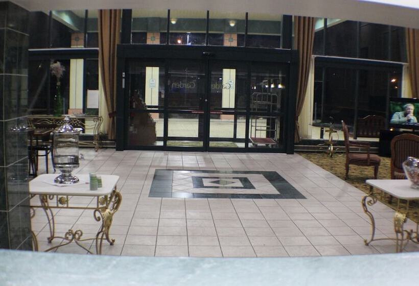 فندق على الطريق The Garden Inn