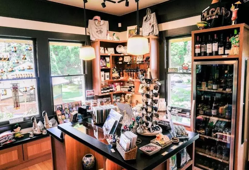 Lomakeskus Kilauea Lodge And Restaurant