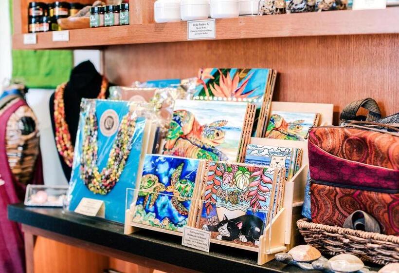 منتجع Kilauea Lodge And Restaurant