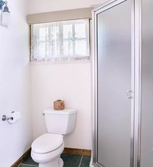 Lomakeskus Kilauea Lodge And Restaurant