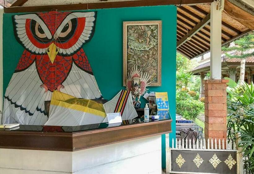 בית מלון כפרי Dewi Ayu 2 Accomodation Redpartner