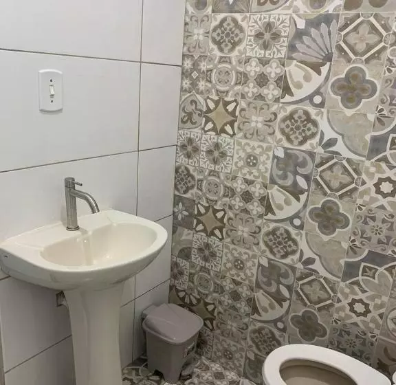 ユースホステル Pousada Universitária Bauru, Cpo ,centrinho, Funcraf ,usp, Facop ,agudos ,parque Vitória Régia , Une