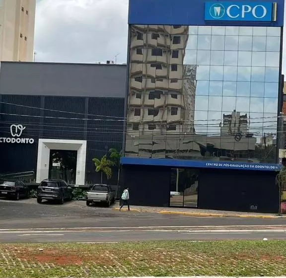 ユースホステル Pousada Universitária Bauru, Cpo ,centrinho, Funcraf ,usp, Facop ,agudos ,parque Vitória Régia , Une