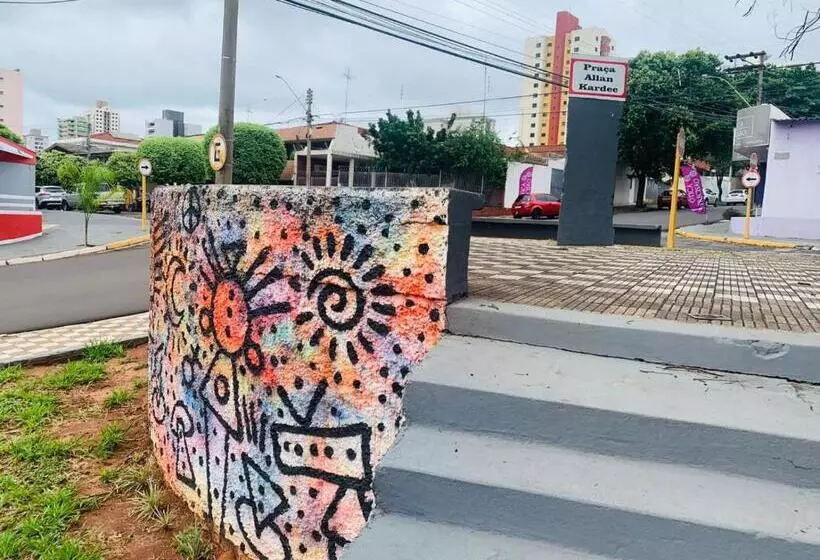 ユースホステル Pousada Universitária Bauru, Cpo ,centrinho, Funcraf ,usp, Facop ,agudos ,parque Vitória Régia , Une