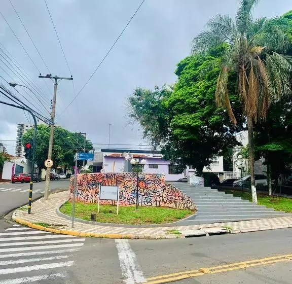 ユースホステル Pousada Universitária Bauru, Cpo ,centrinho, Funcraf ,usp, Facop ,agudos ,parque Vitória Régia , Une