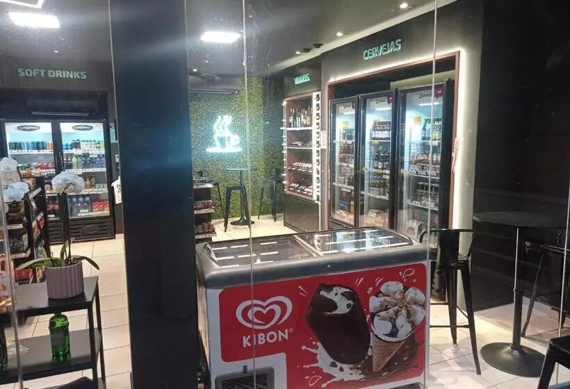 ユースホステル Pousada Universitária Bauru, Cpo ,centrinho, Funcraf ,usp, Facop ,agudos ,parque Vitória Régia , Une
