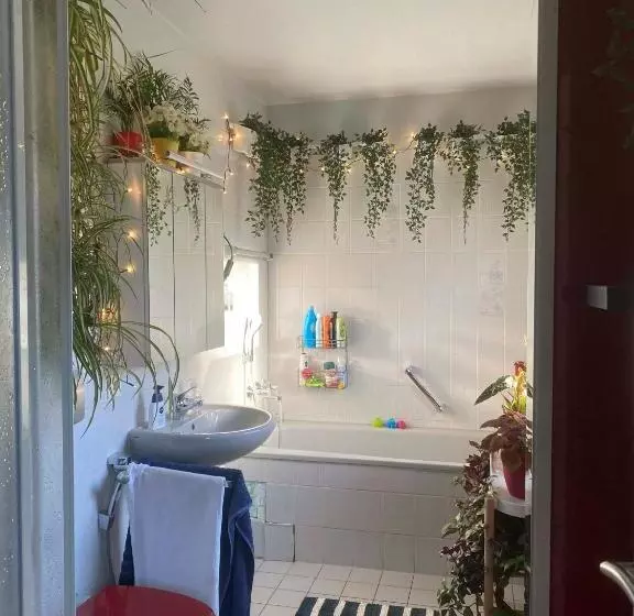 تختخواب و صبحانه Berlin Entspannt Geniessen