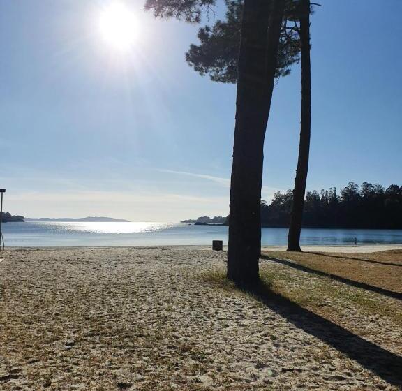 هتل Hostal San Cristobal Pontedeume