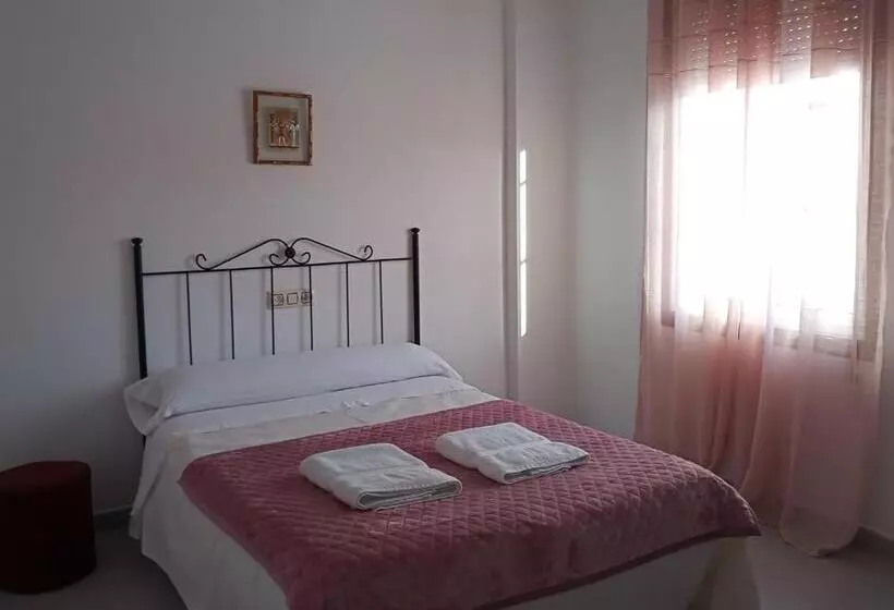 ホテル Hostal San Cristobal   Pontedeume