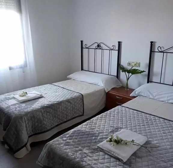 ホテル Hostal San Cristobal   Pontedeume