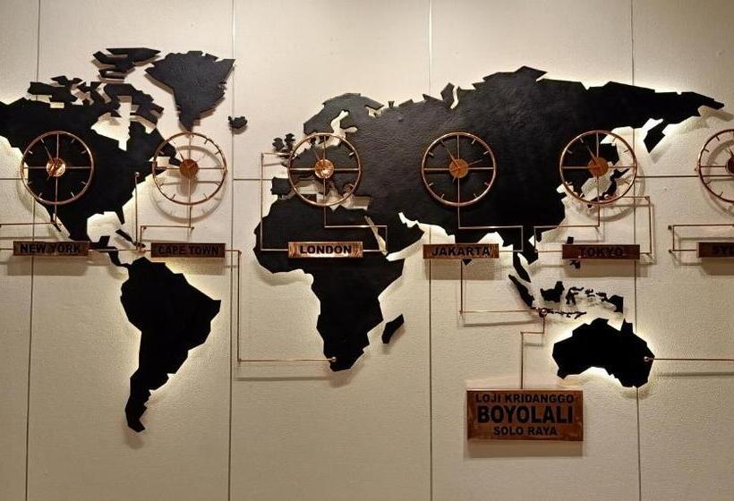 בית מלון כפרי Maxones Loji Kridanggo @boyolali