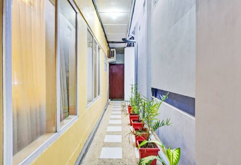 호텔 Oyo 90793 Btc Guest House Syariah