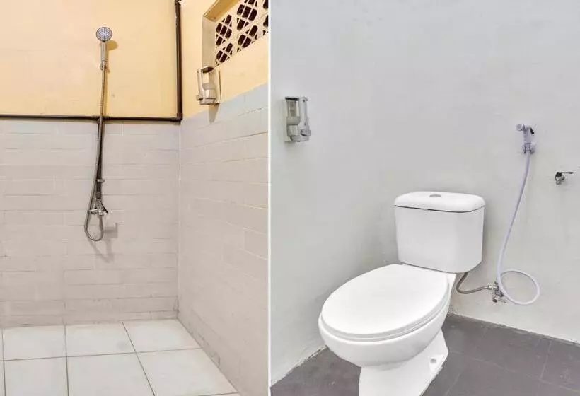 Hotelli Oyo 90793 Btc Guest House Syariah