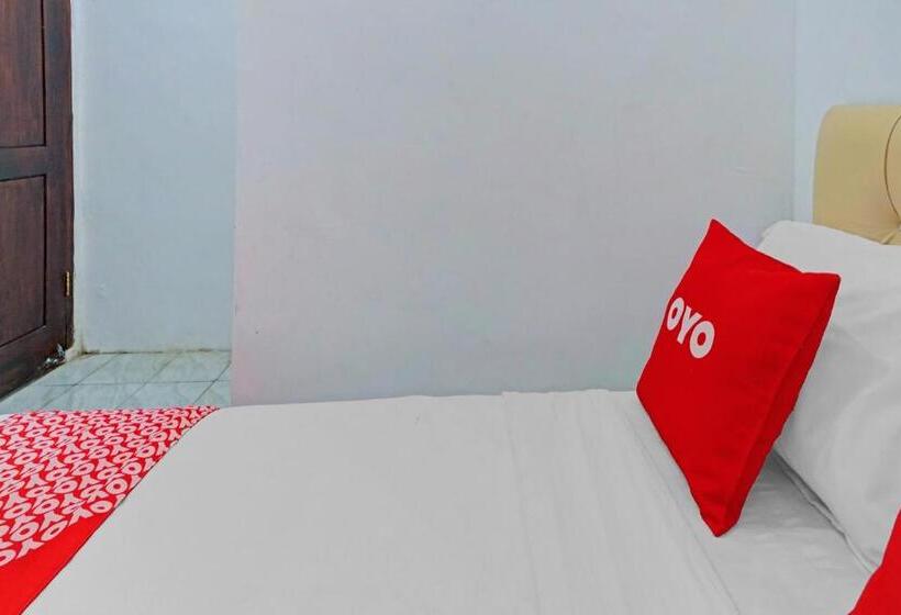 호텔 Oyo 90793 Btc Guest House Syariah
