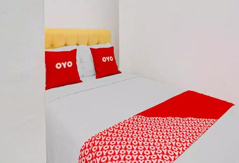 Hotelli Oyo 90793 Btc Guest House Syariah