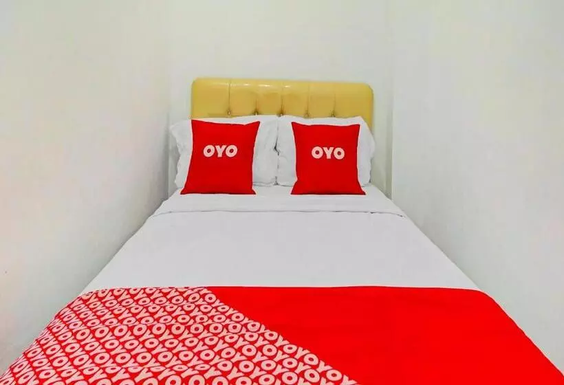 Hotelli Oyo 90793 Btc Guest House Syariah