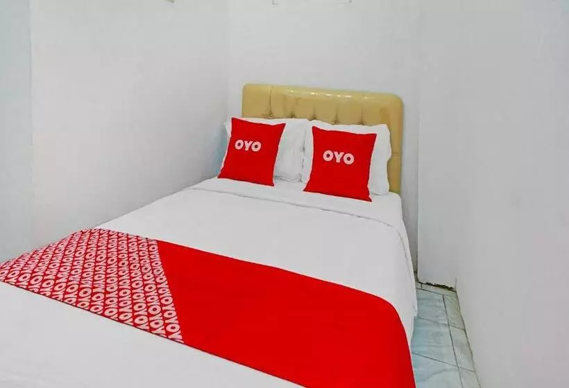 Hotelli Oyo 90793 Btc Guest House Syariah