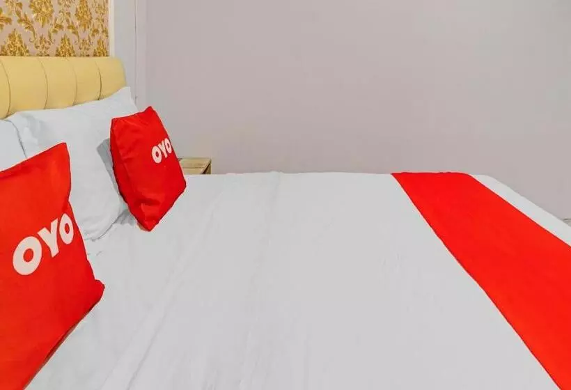 Hotelli Oyo 90793 Btc Guest House Syariah